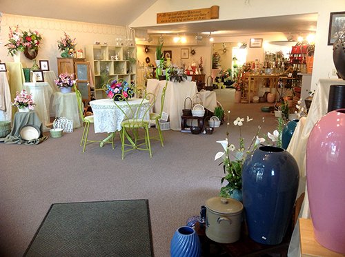 Display Area - REAL ESTATE AUCTION, Crossroads Flowers